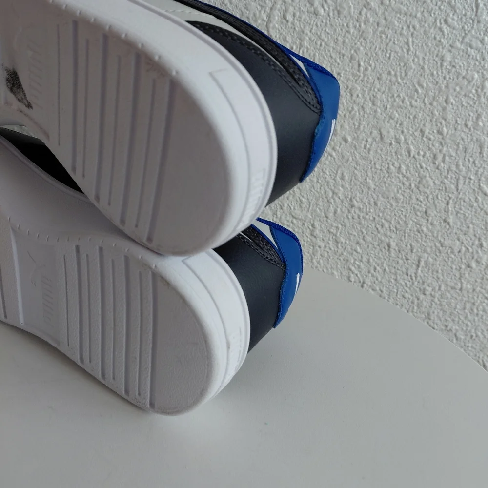 NWOB puma  Athletic Shoes